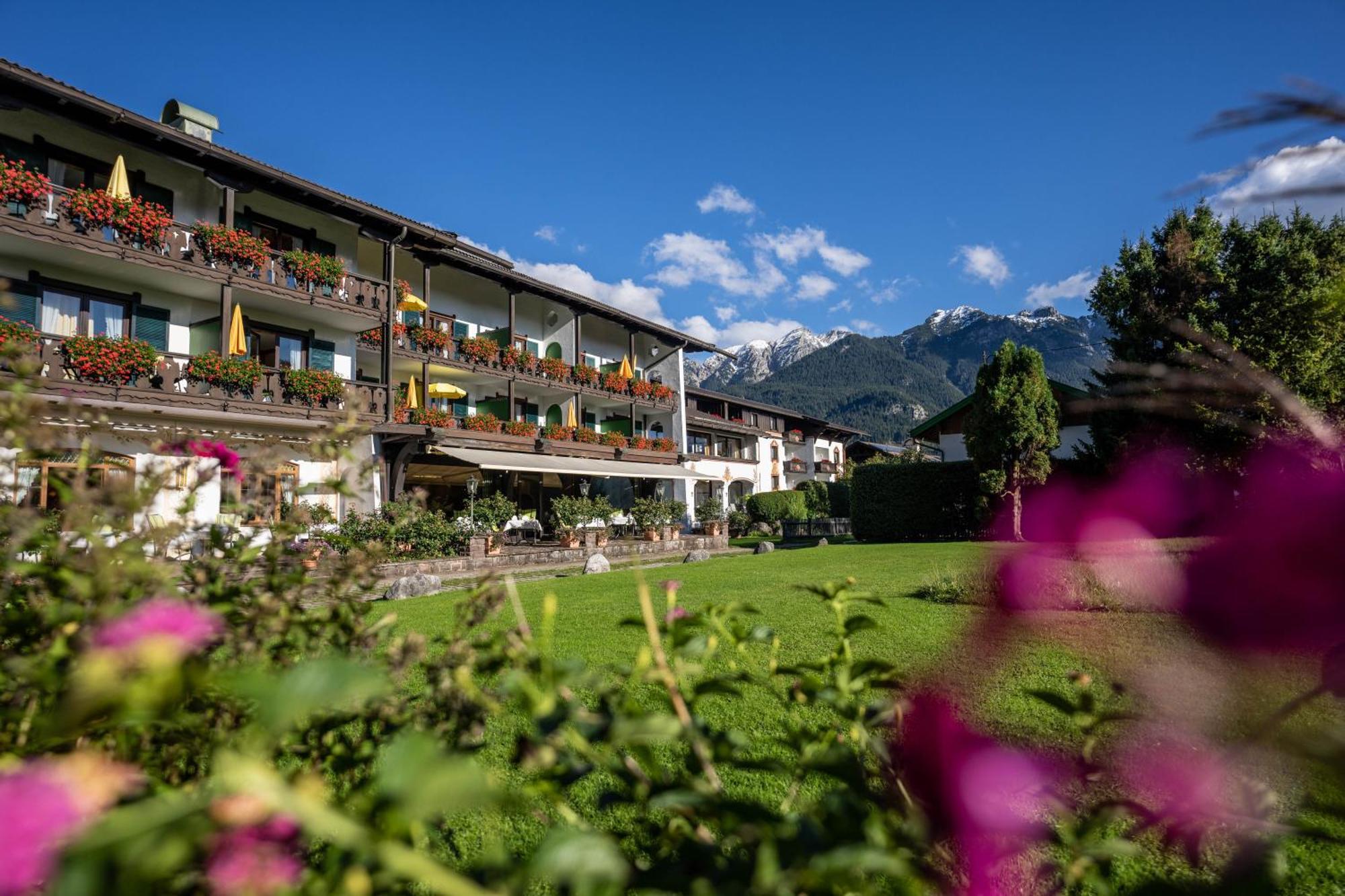 Parkhotel Wallgau Exterior photo